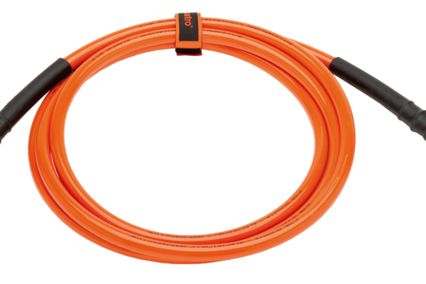 CORE Hose C 05 OU_96dpi_1181x598px_2_NR-2939