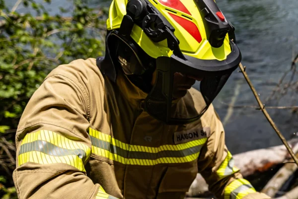 rosenbauer-firefighting-helmet-heros-h10_357862@2x.62ab06c7