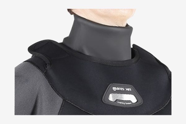 xr3-neoprene-latex-dry-suit (1)